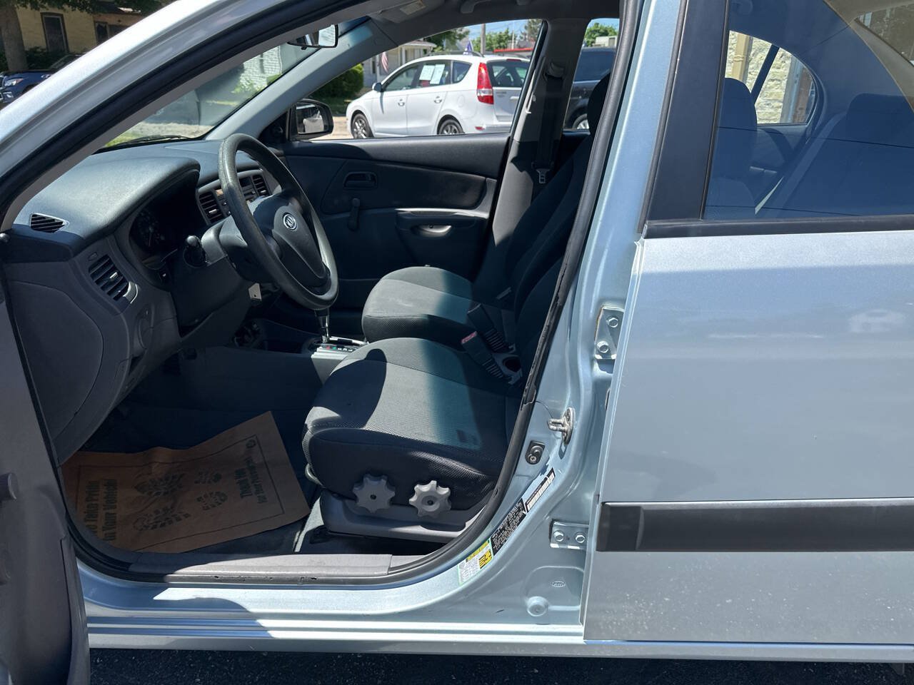 Used 2007 Kia Rio LX FWD image 16