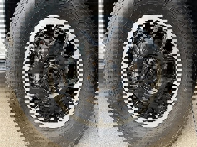 Used 2025 Toyota 4Runner TRD Off-Road Premium image 11