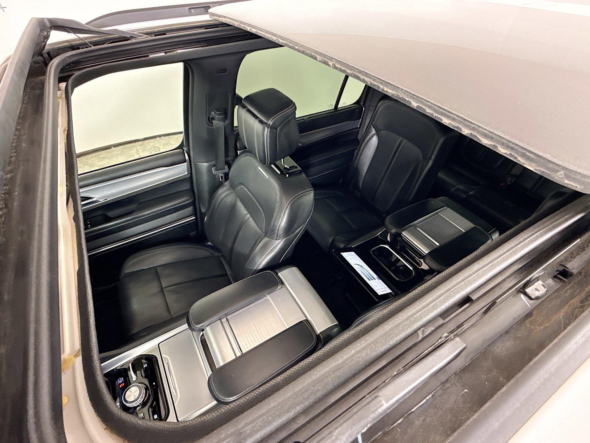 Used 2022 Jeep Grand Wagoneer Series I image 14