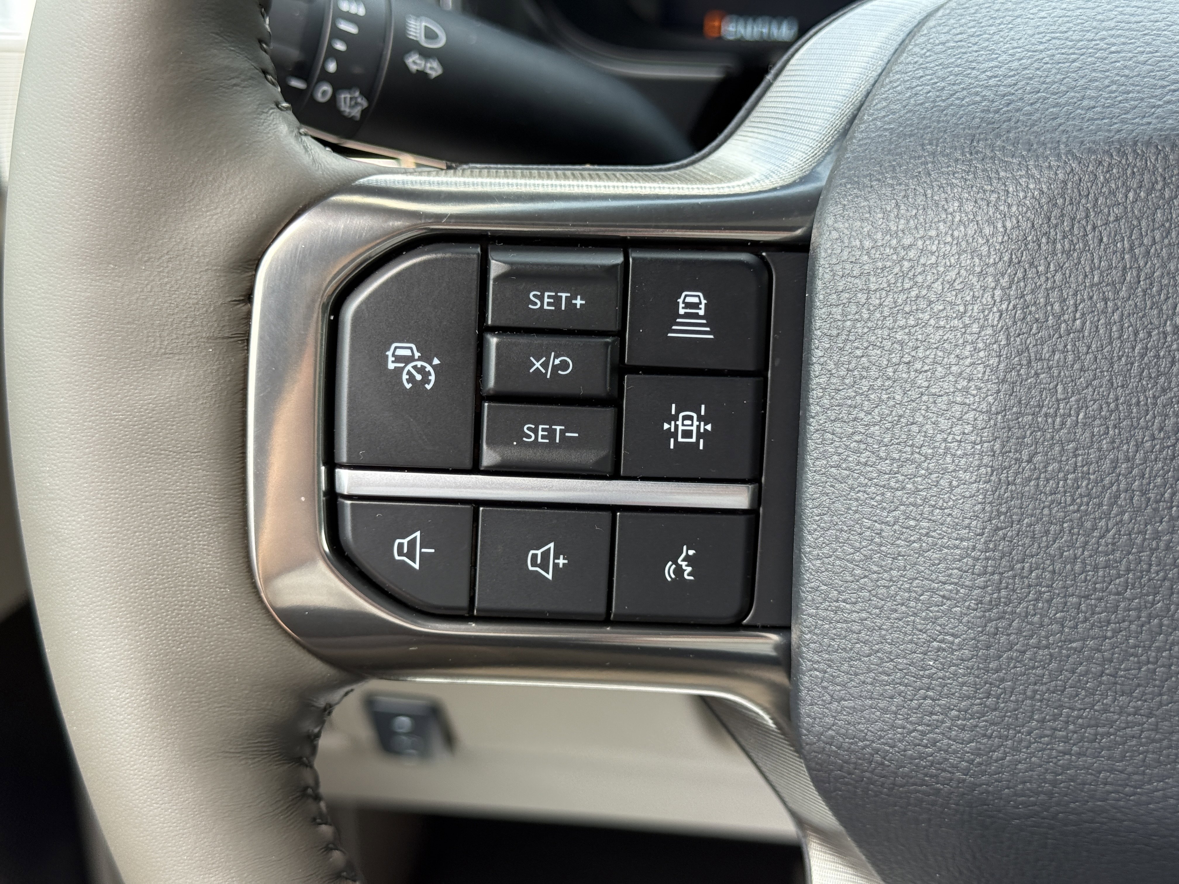 New 2026 Ford F350 Platinum w/ Platinum Plus Package image 28