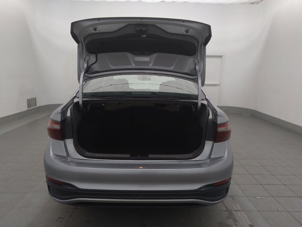 Used 2024 Volkswagen Jetta SE FWD image 29