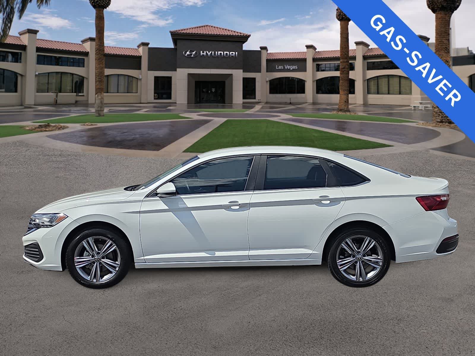 Used 2023 Volkswagen Jetta SE FWD image 5