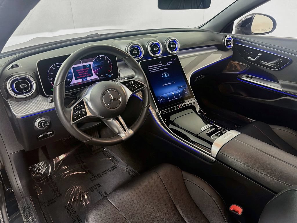 Used 2024 Mercedes-Benz CLE 300 4MATIC Cabriolet image 9