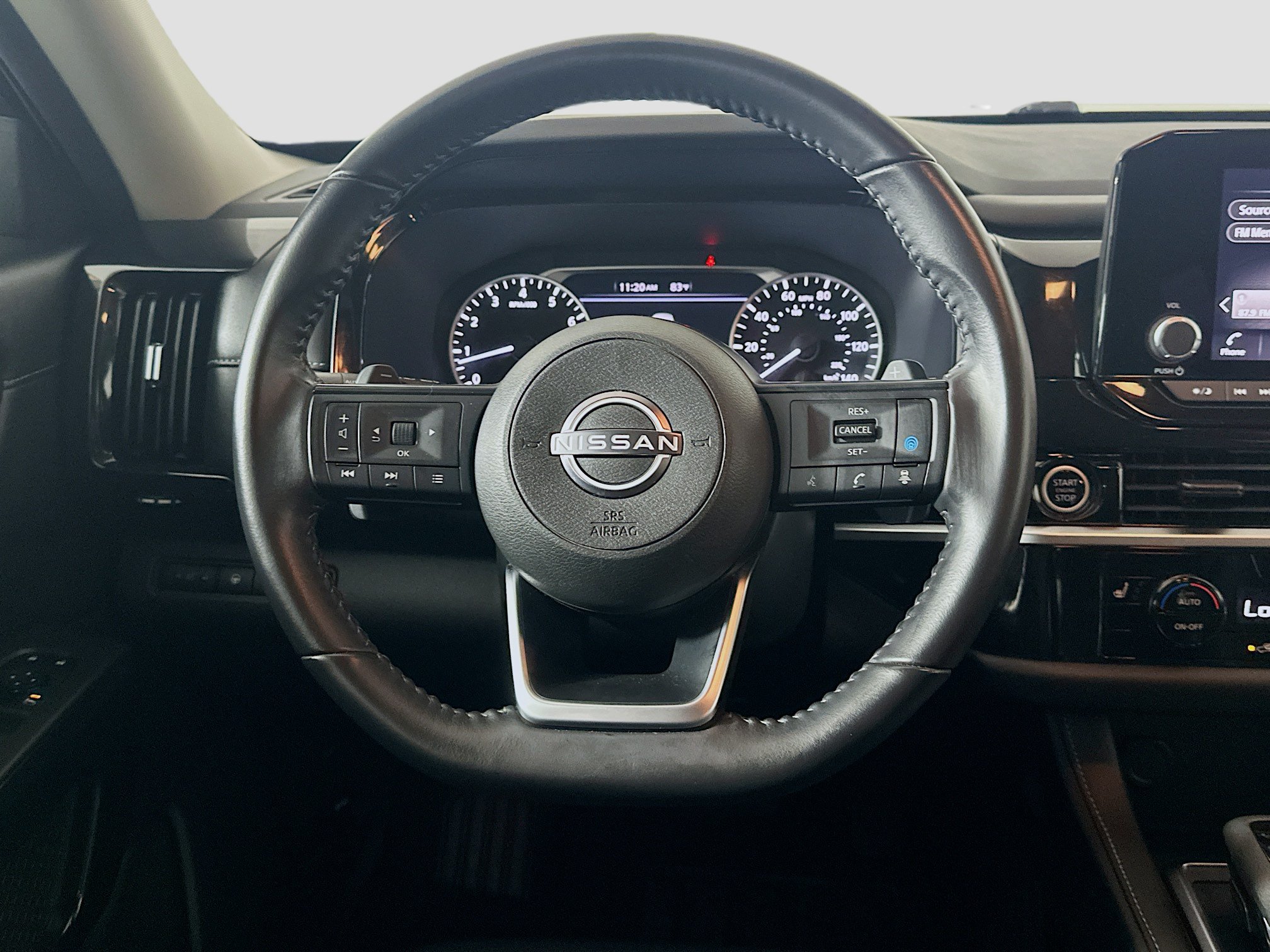 Used 2024 Nissan Pathfinder SV w/ SV Premium Package AWD/4WD image 18
