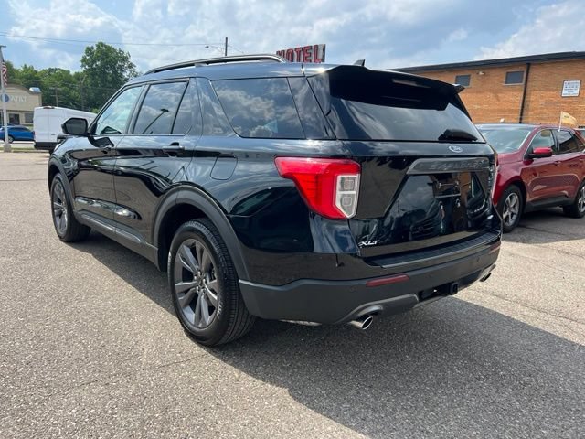 Certified 2023 Ford Explorer XLT w/ Equipment Group 202A AWD/4WD image 6