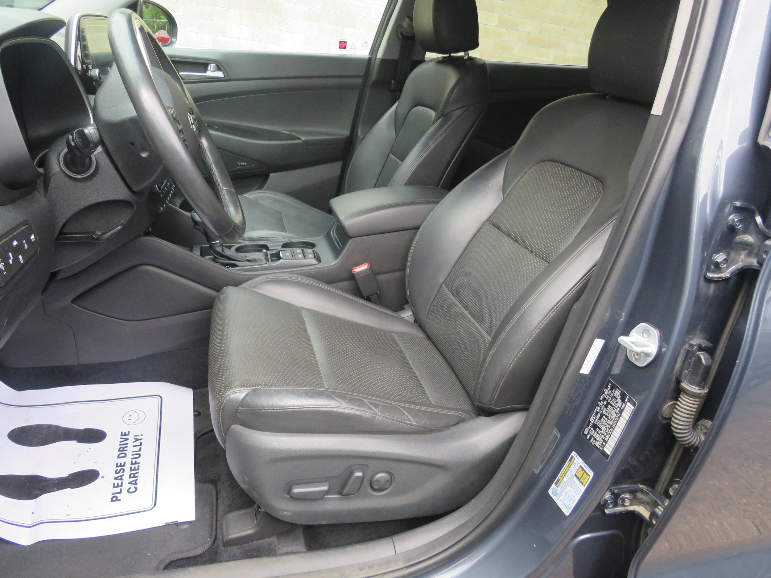 Used 2019 Hyundai Tucson Ultimate w/ Cargo Package AWD/4WD image 13