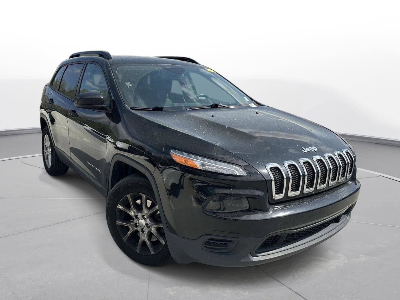 Used 2017 Jeep Cherokee Sport image 4