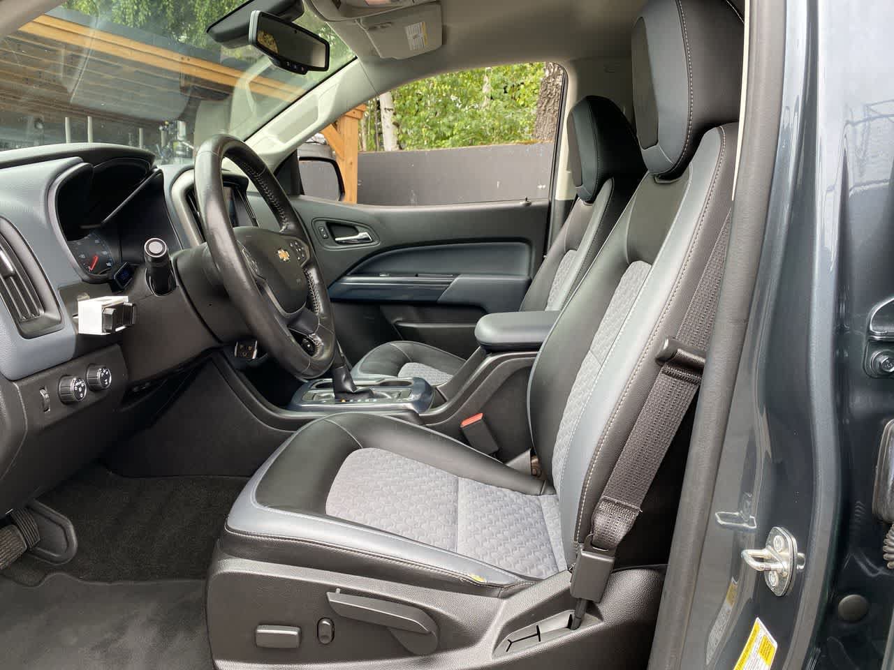 Used 2015 Chevrolet Colorado Z71 AWD/4WD image 13