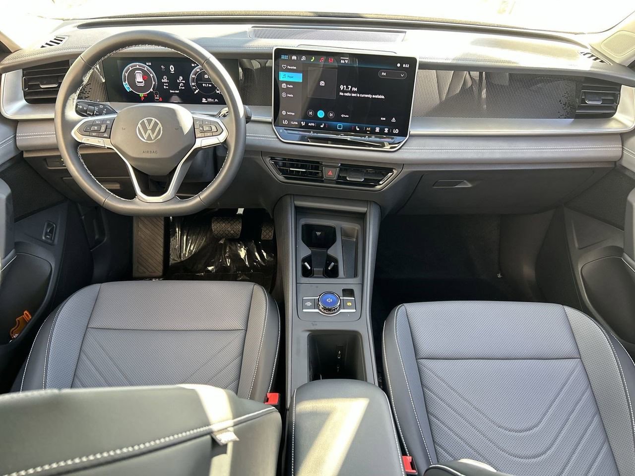 New 2026 Volkswagen Tiguan SE image 11