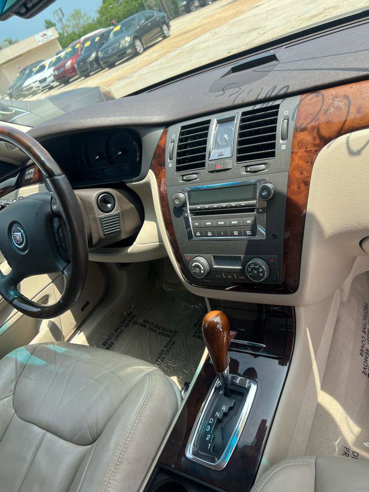 Used 2008 Cadillac DTS Luxury II FWD image 11