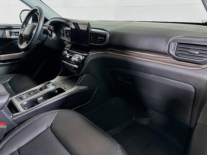 Used 2023 Ford Explorer Limited w/ Equipment Group 301A image 32