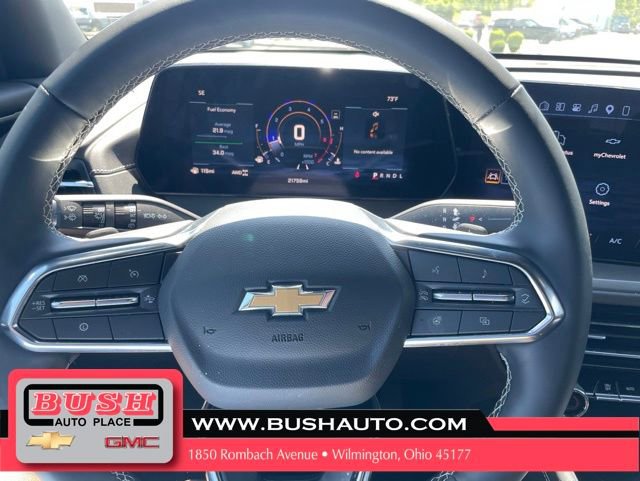 Used 2026 Chevrolet Traverse LT AWD/4WD image 16