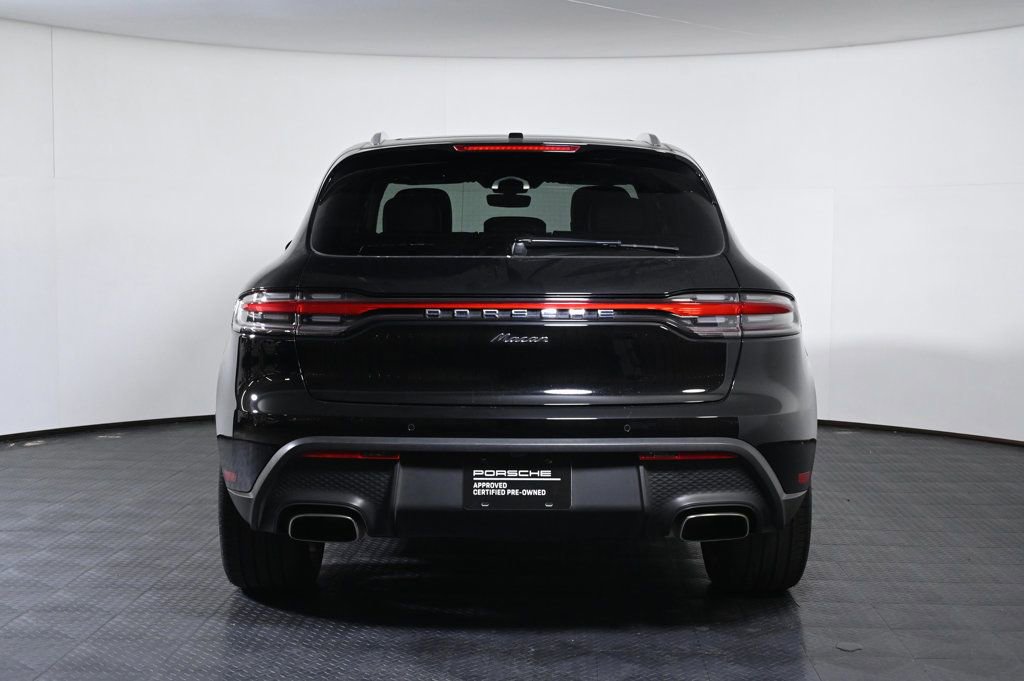 Certified 2024 Porsche Macan image 6