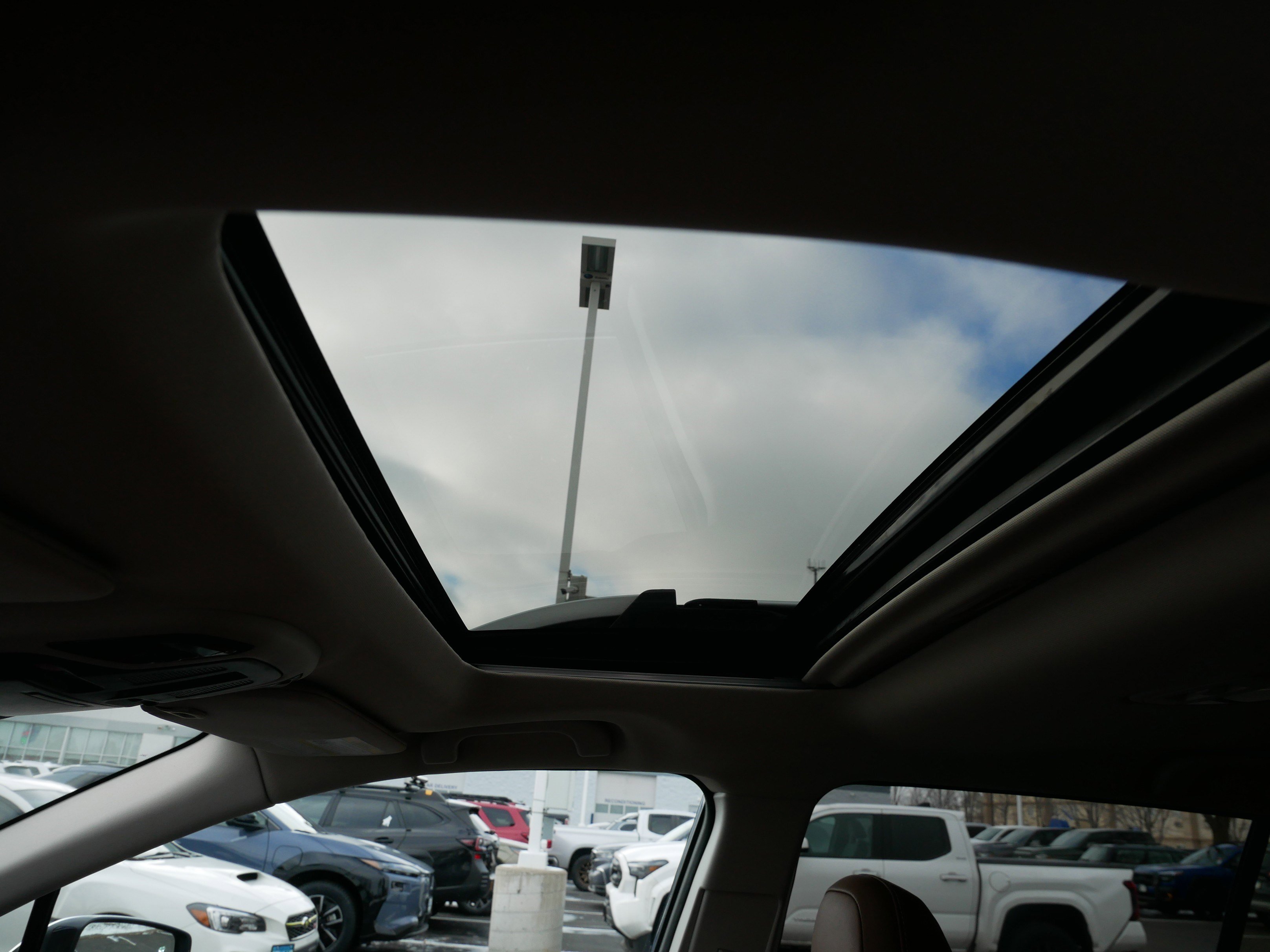 Certified 2025 Subaru Outback Touring w/ Tech Package 3 image 32