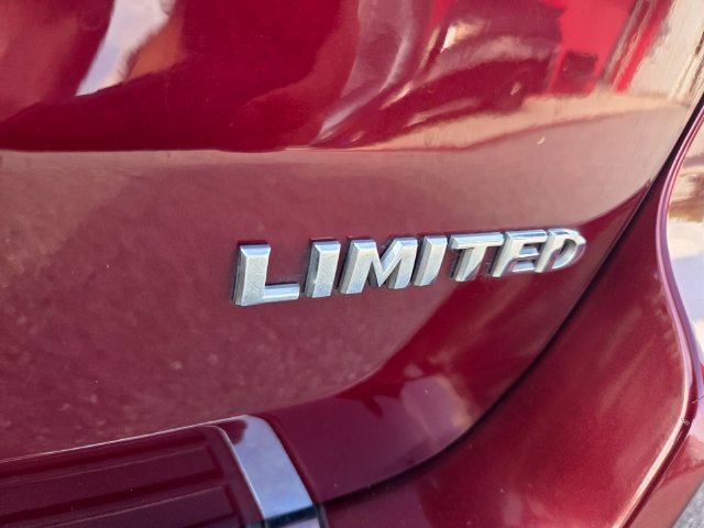 Used 2019 Jeep Grand Cherokee Limited w/ Luxury Group II RWD image 14