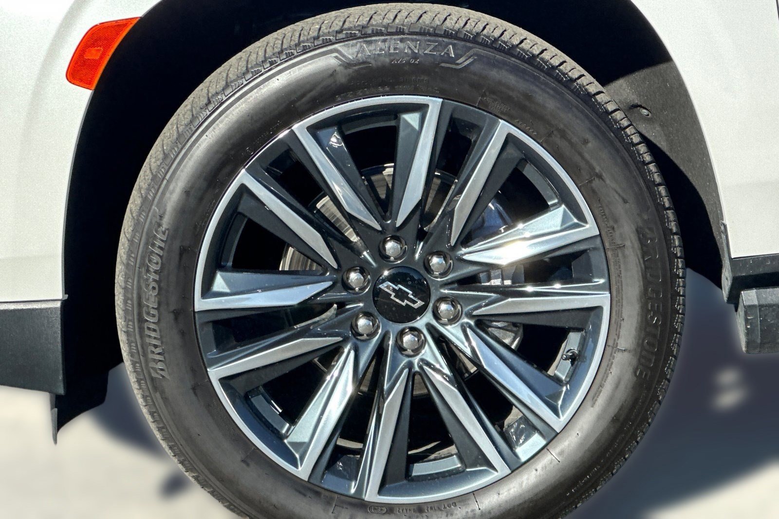 Used 2023 Chevrolet Tahoe High Country image 11