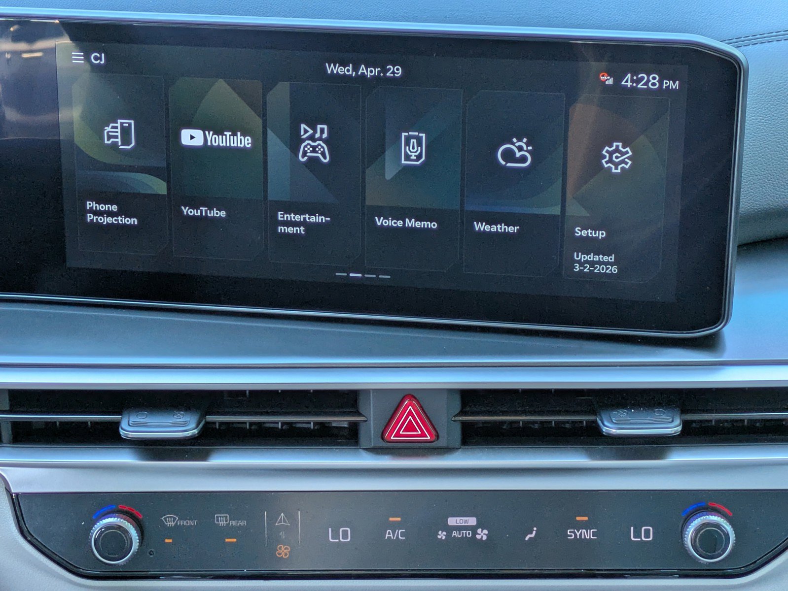 Certified 2025 Kia Sorento EX FWD image 16
