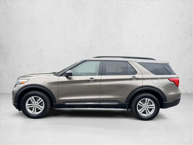 Used 2021 Ford Explorer XLT w/ Equipment Group 202A image 4