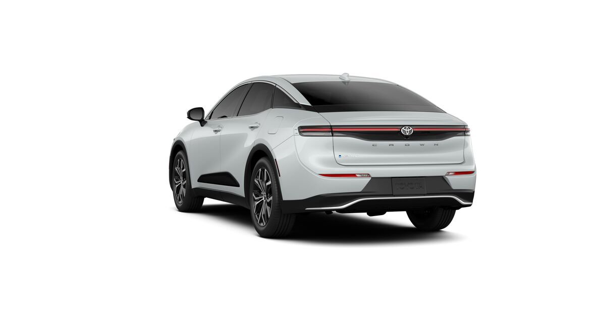 New 2026 Toyota Crown XLE AWD/4WD image 4