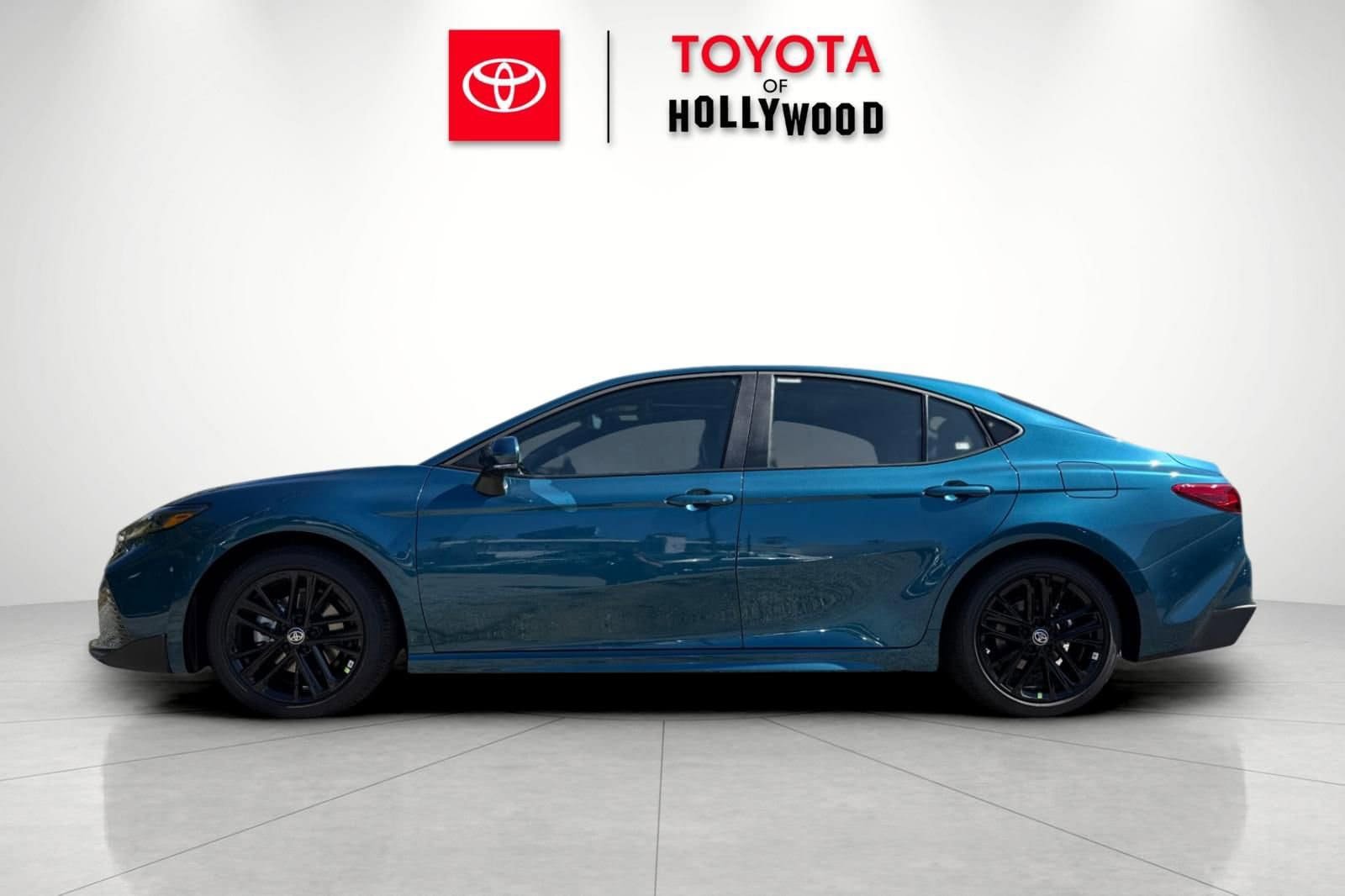 New 2026 Toyota Camry SE FWD image 9