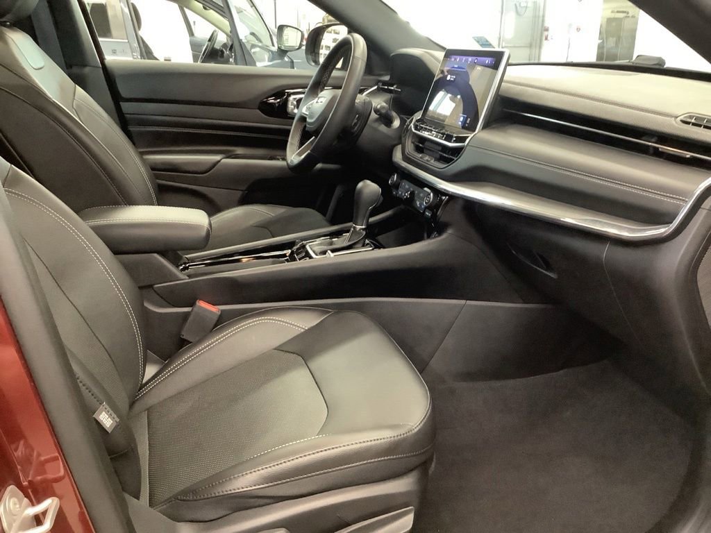 Used 2022 Jeep Compass High Altitude AWD/4WD image 11
