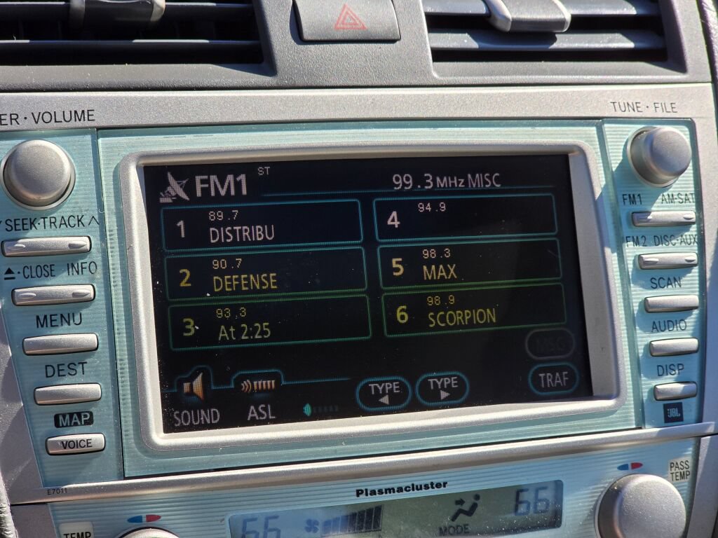Used 2009 Toyota Camry Hybrid FWD image 6