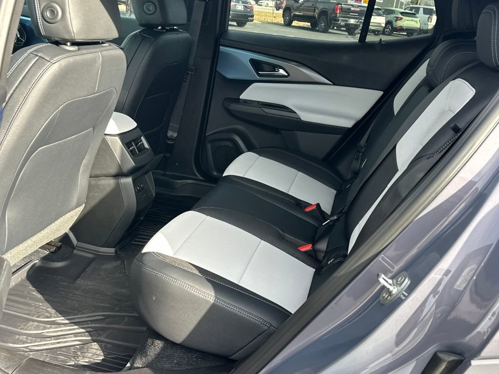 New 2026 Chevrolet Equinox EV LT image 15