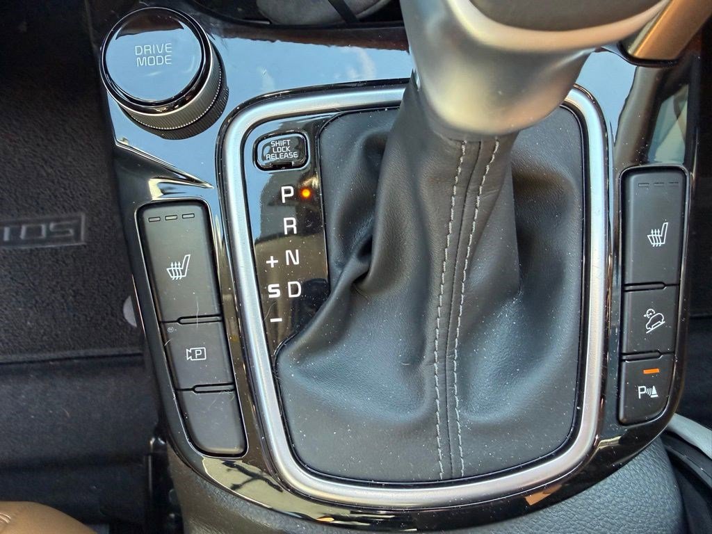 Used 2025 Kia Seltos EX w/ EX Sunroof Package image 15