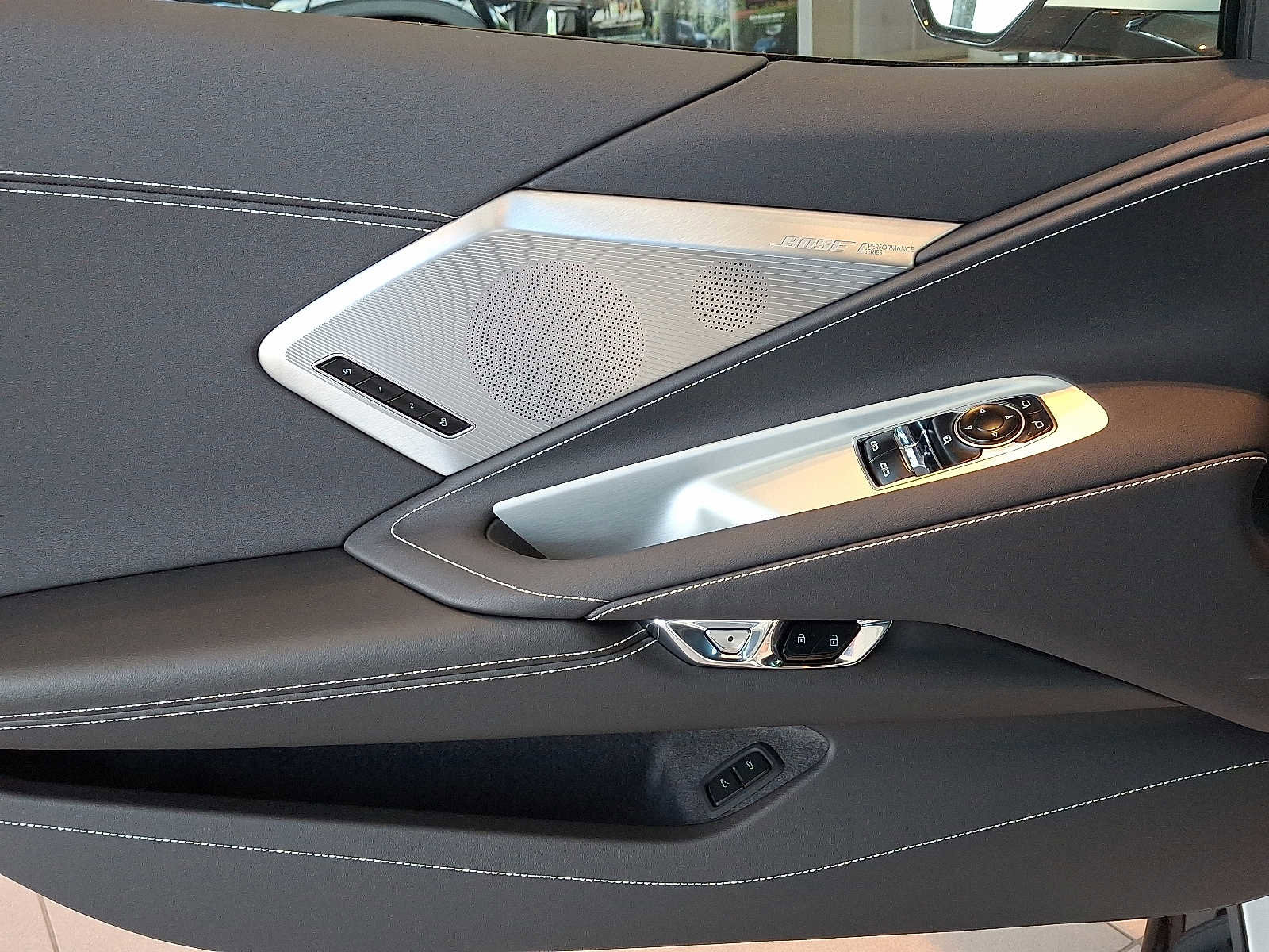 New 2025 Chevrolet Corvette E-Ray image 7