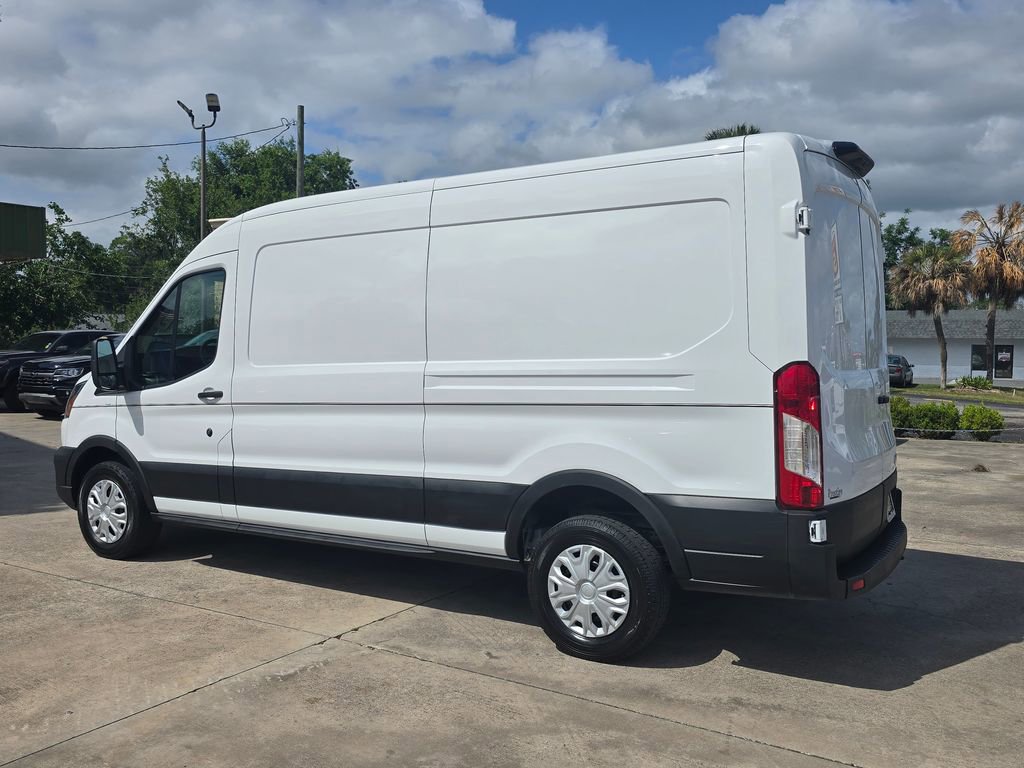 Used 2022 Ford E-Transit Medium Roof RWD image 23