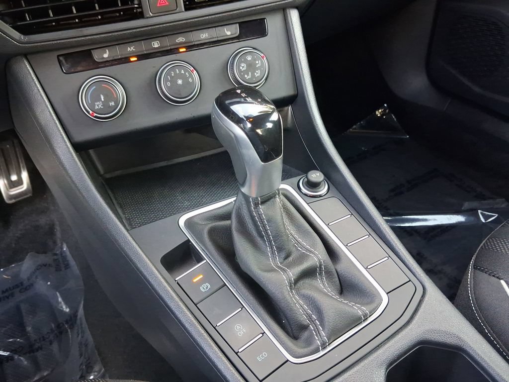 Certified 2024 Volkswagen Jetta Sport FWD image 22