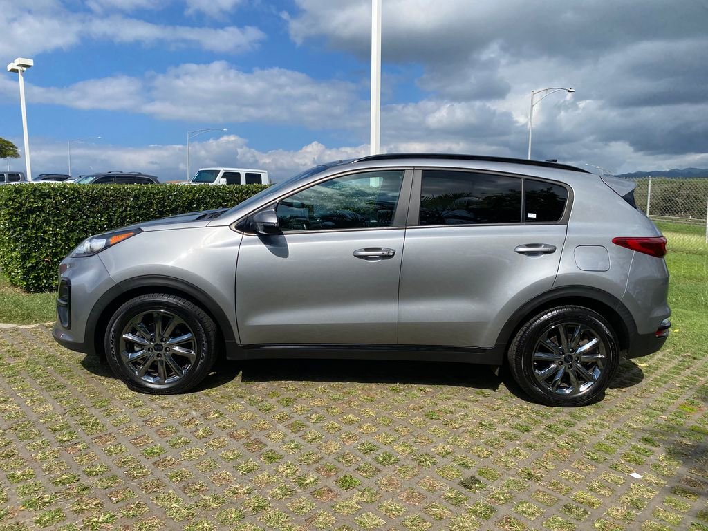 Used 2022 Kia Sportage Nightfall Edition w/ Nightfall Fwd Premium Package image 4