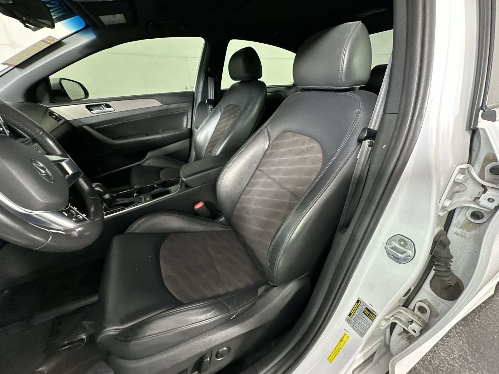 Used 2018 Hyundai Sonata Sport FWD image 11