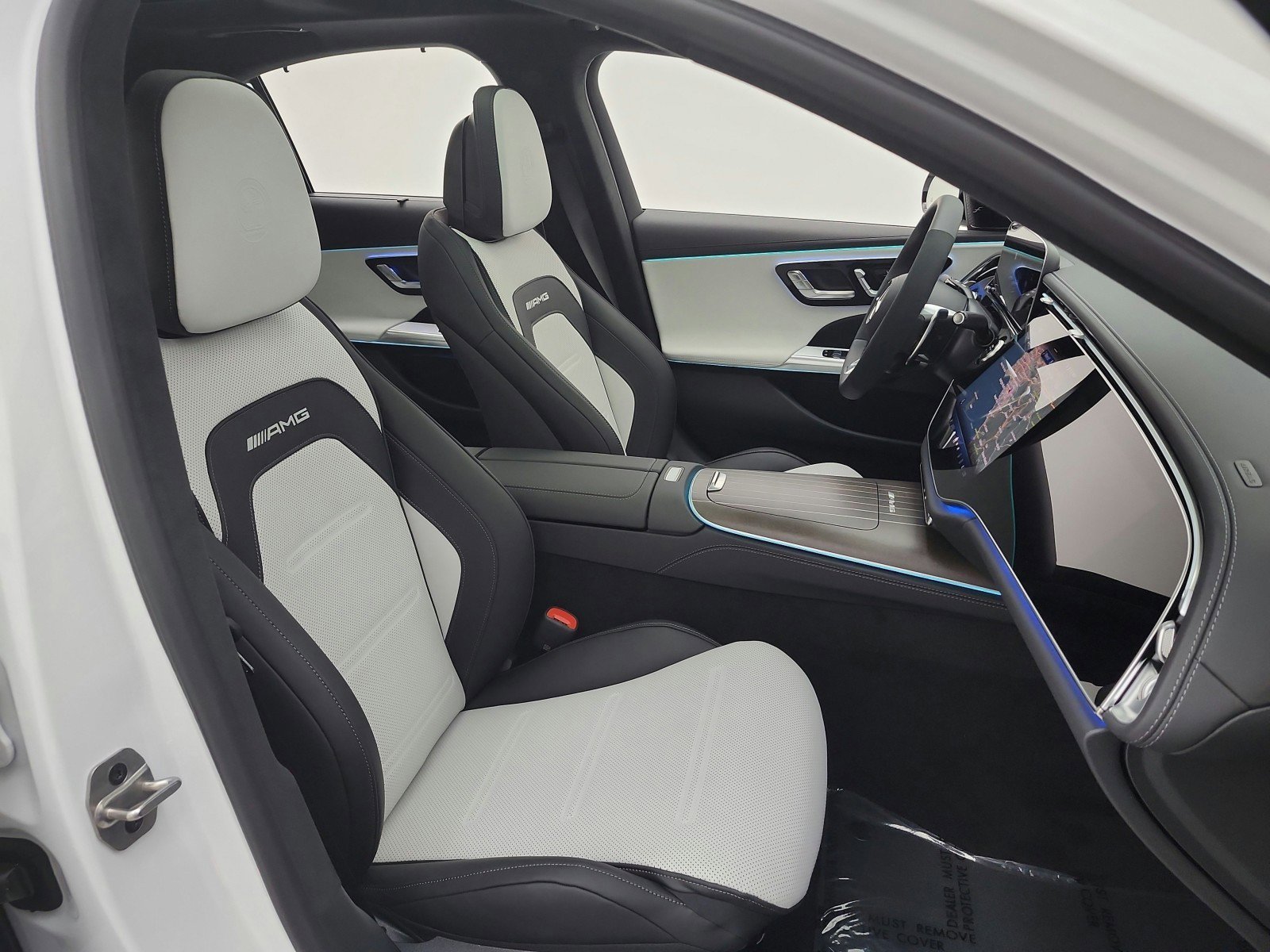 New 2026 Mercedes-Benz E 53 AMG e 4MATIC Sedan image 13