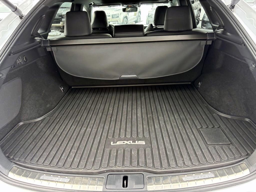 Used 2024 Lexus RX 500h F Sport image 9