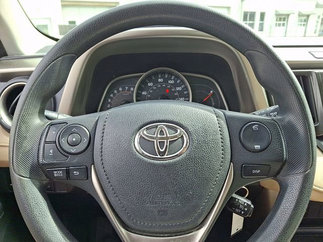 Used 2013 Toyota RAV4 LE AWD/4WD image 25