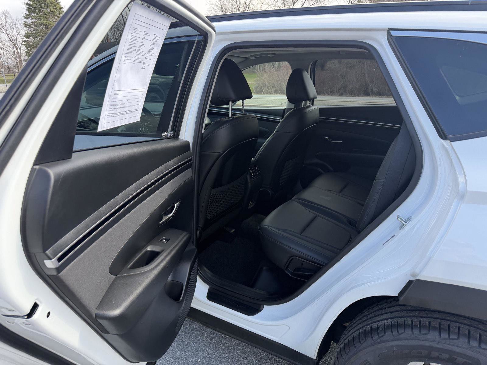 Used 2023 Hyundai Tucson SEL w/ Convenience Package image 11