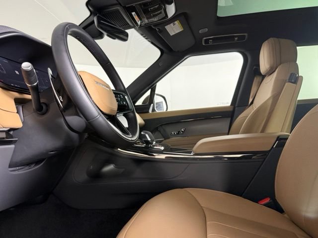 Certified 2025 Land Rover Range Rover Sport SE AWD/4WD image 34