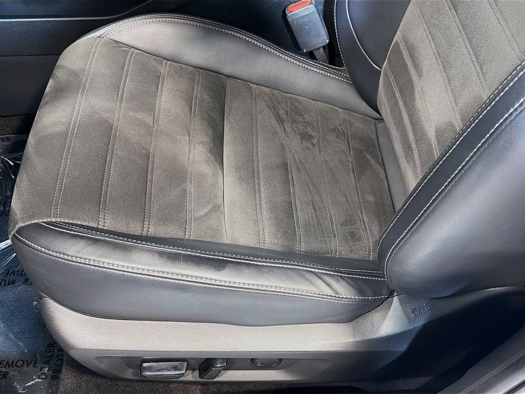 Used 2024 Mitsubishi Outlander SE AWD/4WD image 18