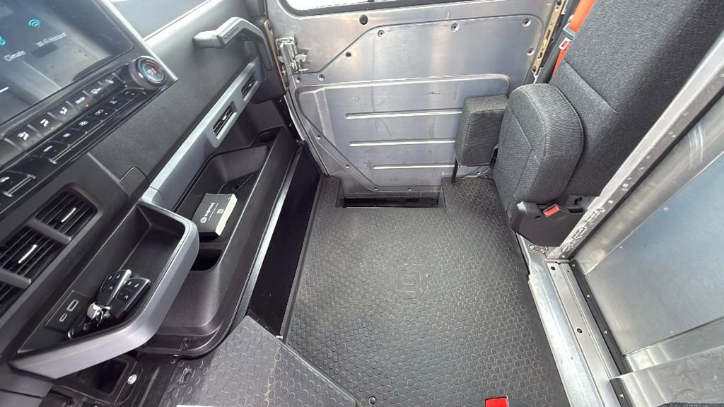 Used 2024 Chevrolet Brightdrop 600 w/ Battery Pack, Max Range image 24