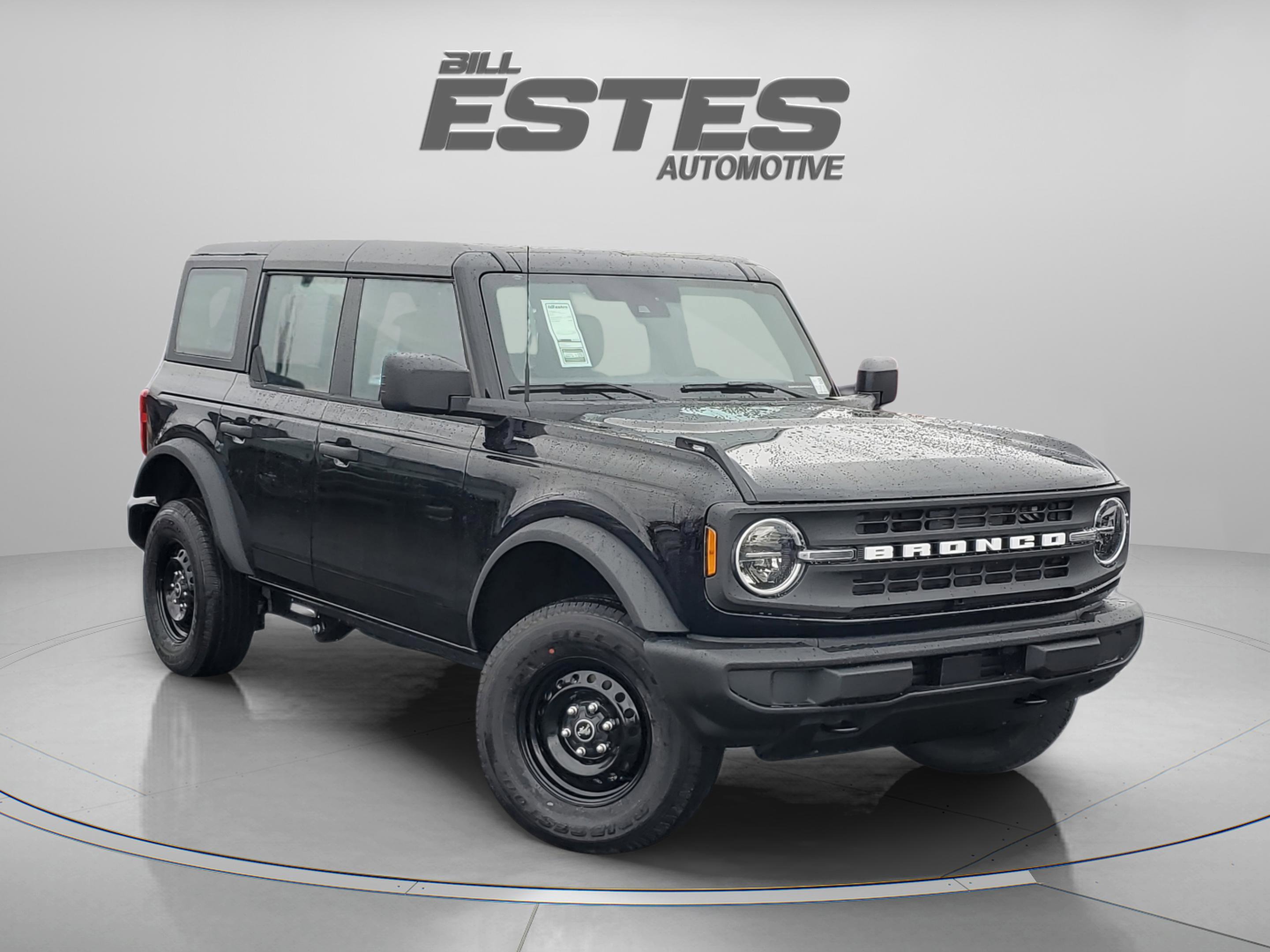 New 2025 Ford Bronco 4-Door image 4