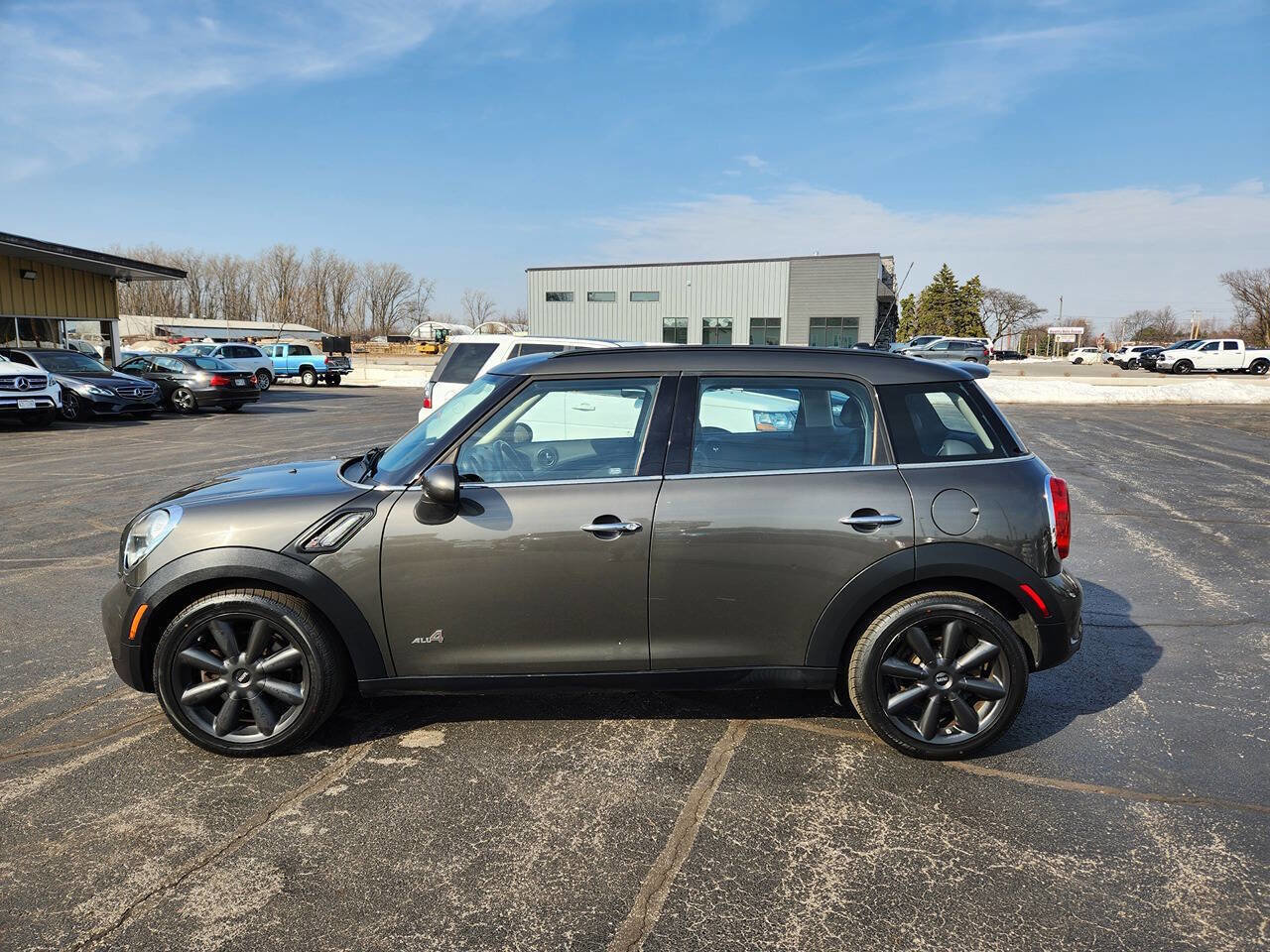 Used 2011 MINI Cooper Countryman S image 2