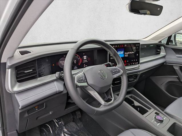 New 2026 Volkswagen Tiguan SE FWD image 12