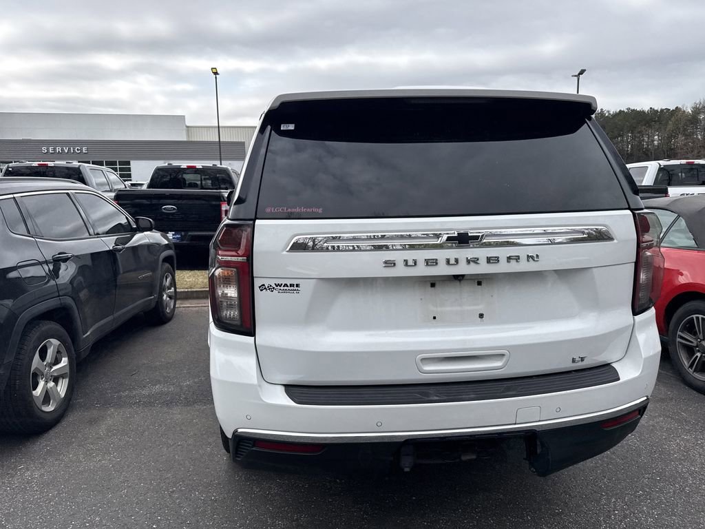 Used 2022 Chevrolet Suburban LT w/ Luxury Package image 18