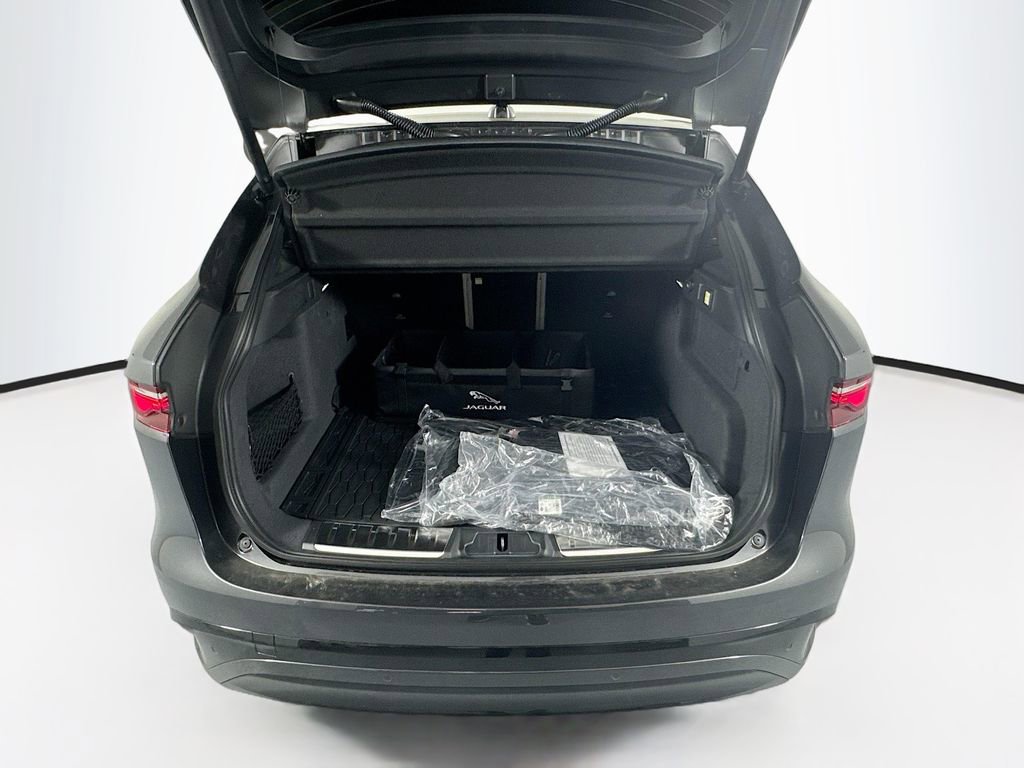 New 2026 Jaguar F-PACE R-Dynamic S image 26