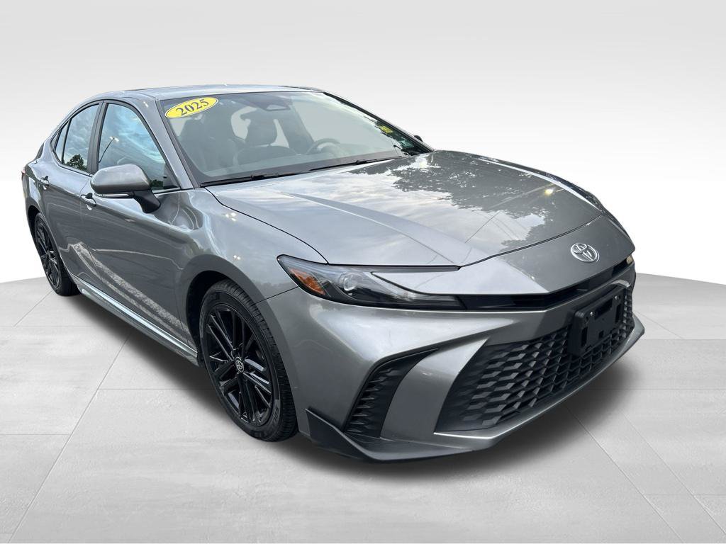 Certified 2025 Toyota Camry SE FWD image 7