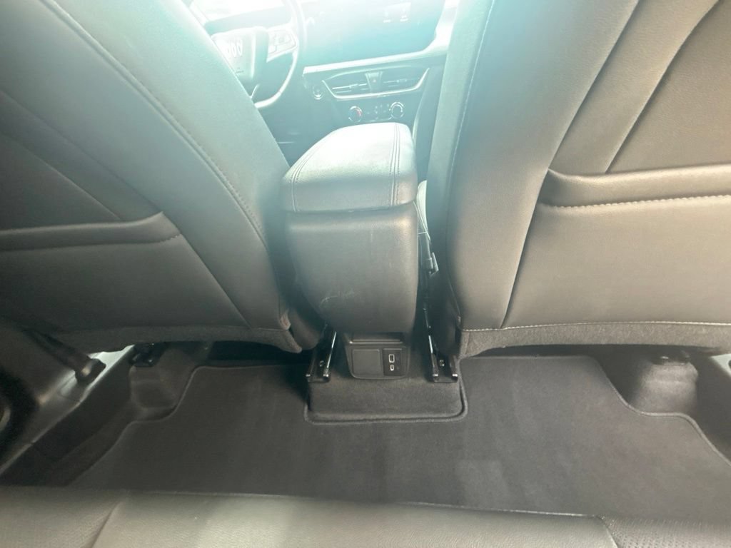Used 2024 Buick Encore GX Sport Touring FWD image 21