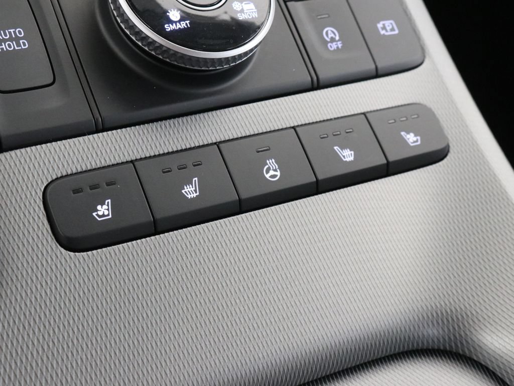 Used 2024 Hyundai Palisade Limited AWD/4WD image 23