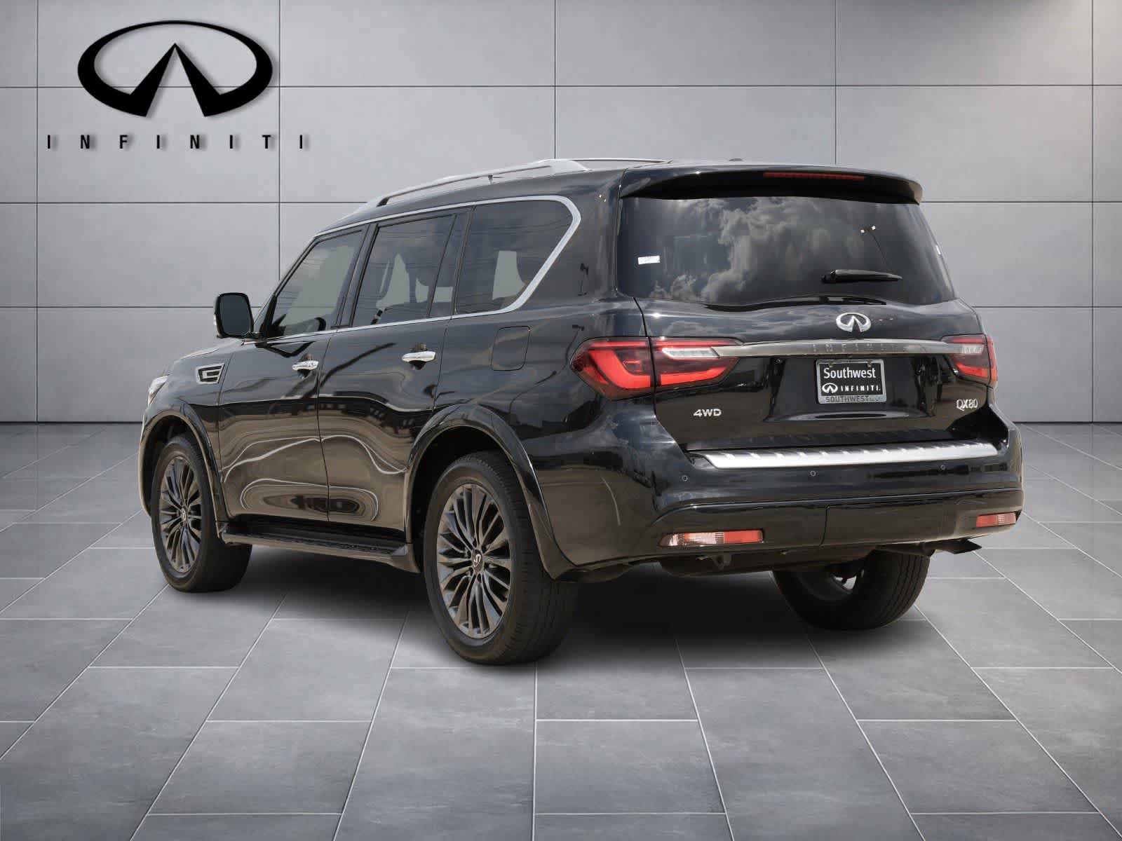 Used 2024 INFINITI QX80 Premium Select w/ Cargo Package AWD/4WD image 5