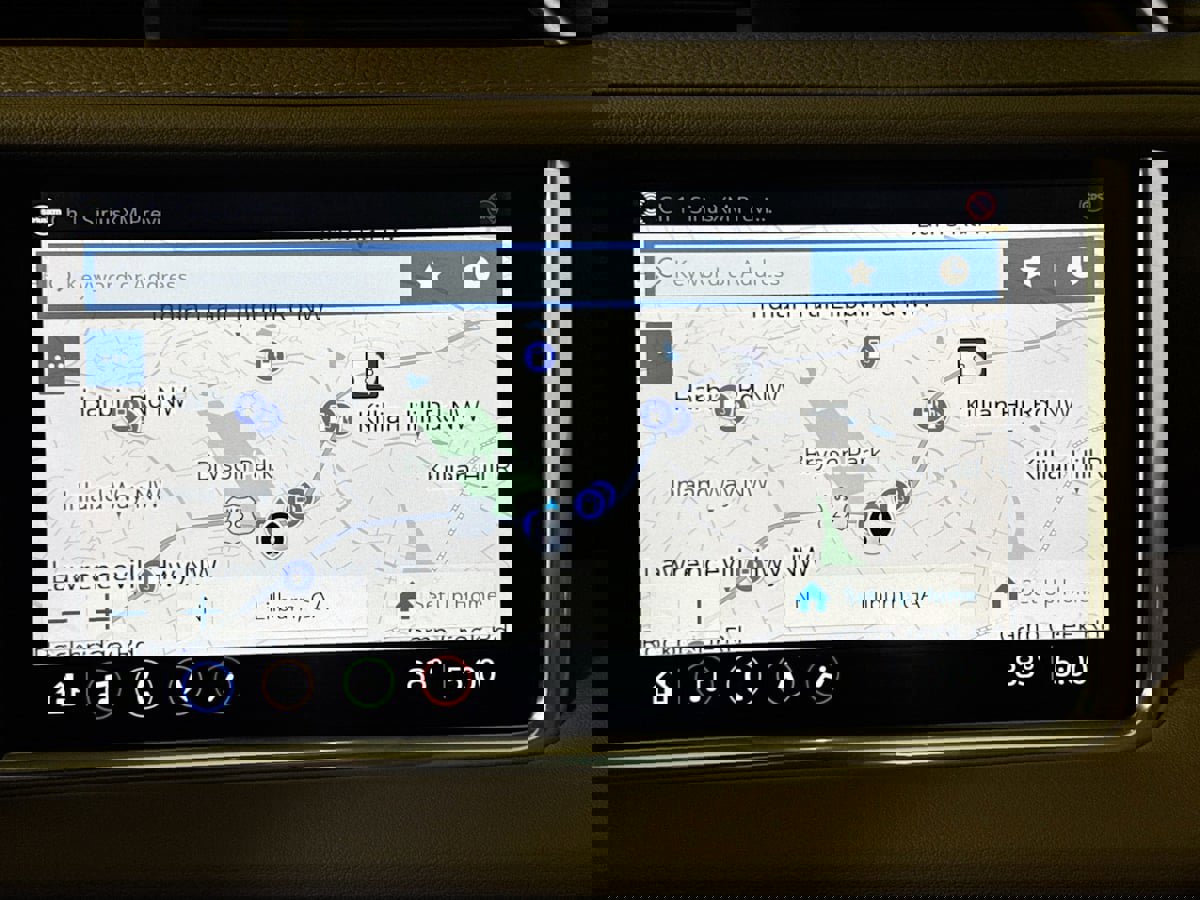 Used 2021 GMC Yukon Denali w/ Denali Premium Package image 14